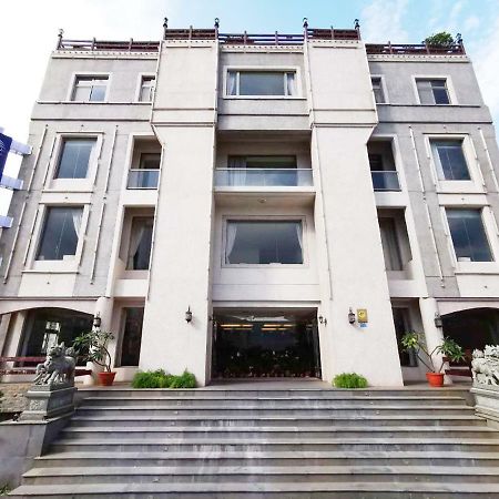Chang Hong Hotel Jinning Extérieur photo