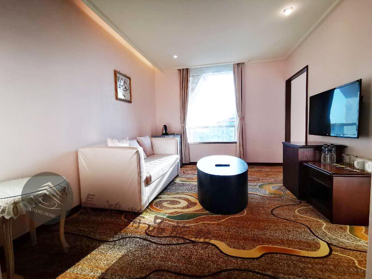 Chang Hong Hotel Jinning Extérieur photo