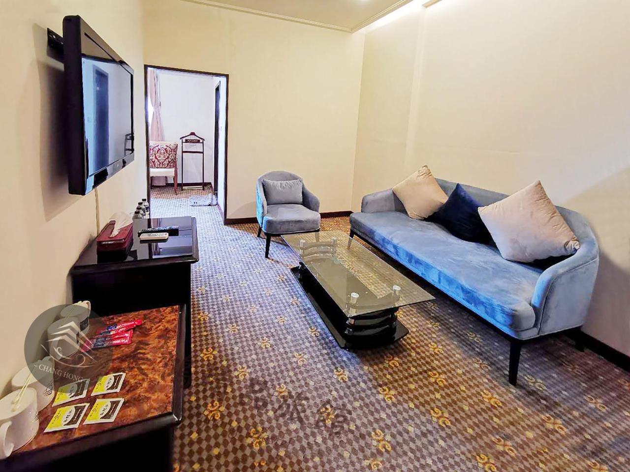 Chang Hong Hotel Jinning Extérieur photo